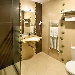Dream Hotell 4*
