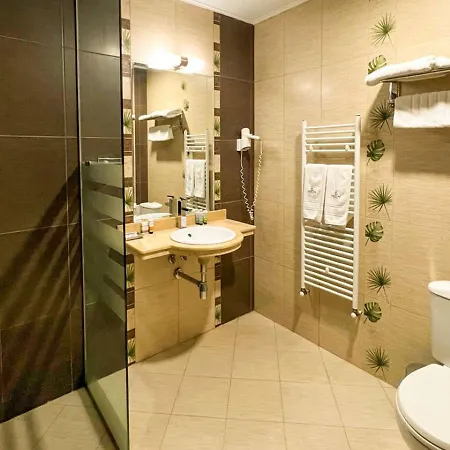 Dream Hotel 3*