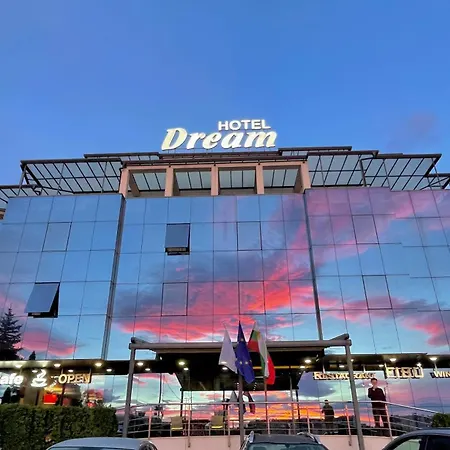 Dream Hotel 3*