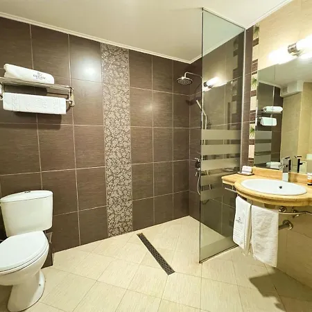 Dream Hotel